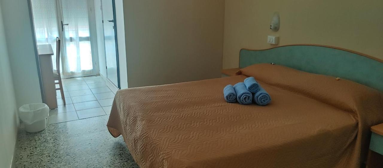 Hotel Adriatico Bellaria-Igea Marina Buitenkant foto